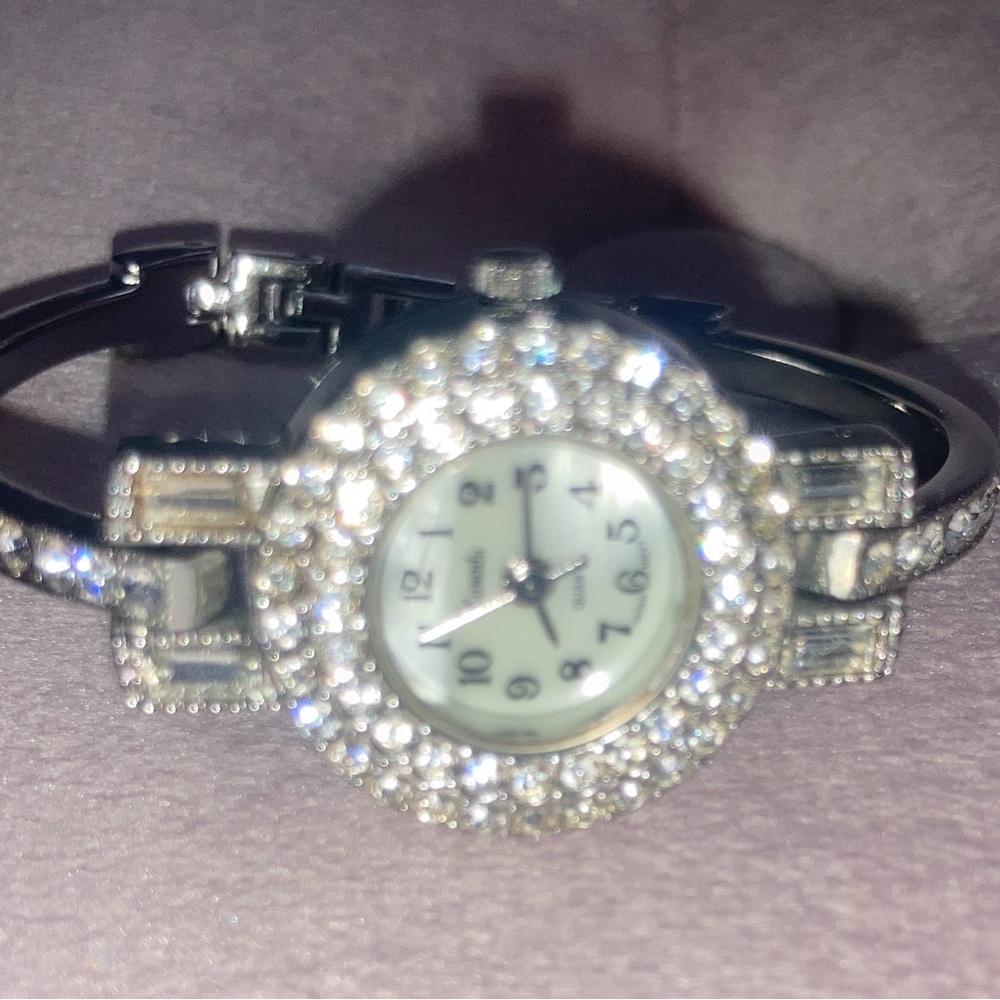 LISTING WILL BE REMOVED 5/7 Elegant Silver Crystal Watch